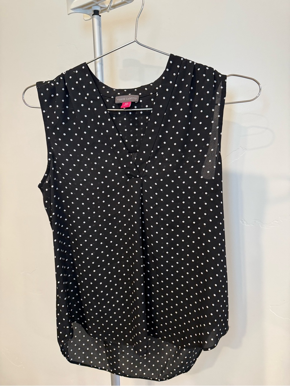 Vince Camuto Black and White Polka Dot Sleeveless V-Neck Camisole